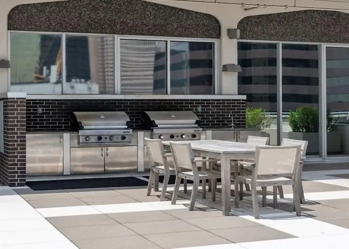 Downtown Dallas Cozysuites With Gym #6